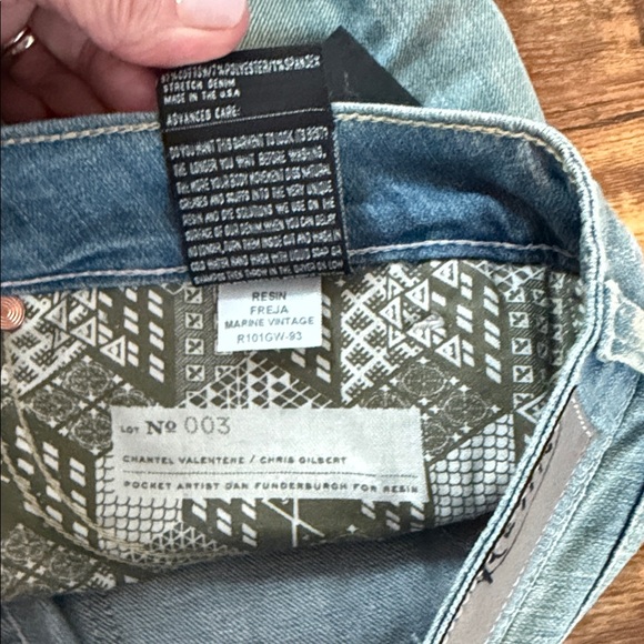 Resin Blue Distressed Jean Shorts - Picture 7 of 8